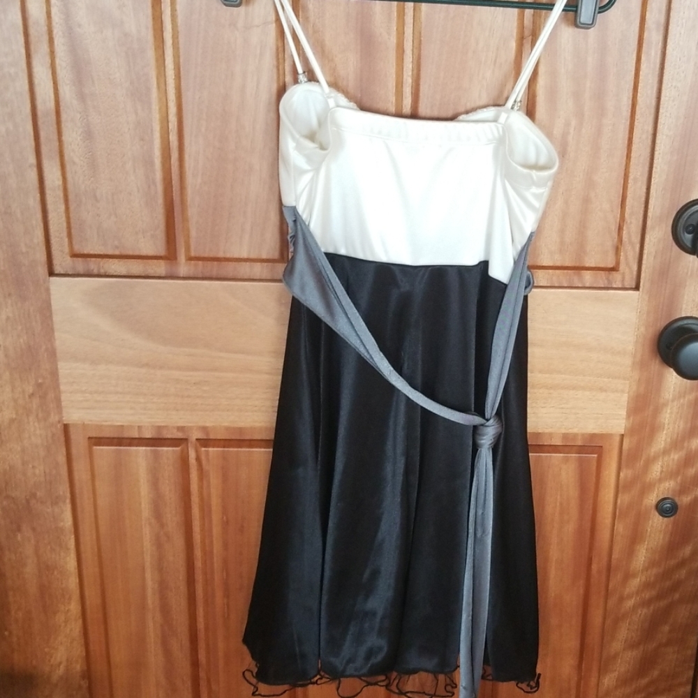 Speechless party dress - Picture 2 of 8